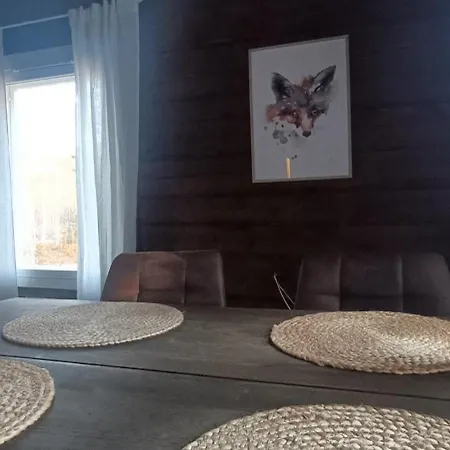 Pine Forest Log House Vila *